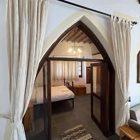 בית נופש Kyrenia Palace Homes קיירניה
