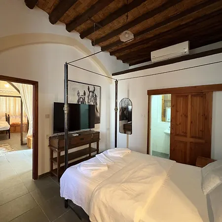 Kyrenia Palace Homes קיירניה